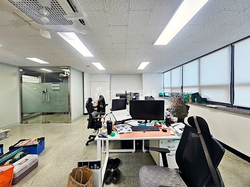 서울특별시 강남구 논현동 사무실 사진 1