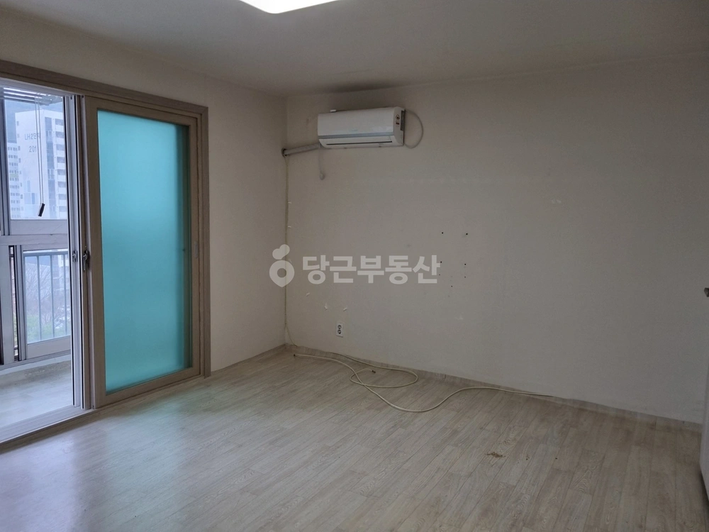 경상남도 창원시 마산회원구 내서읍 아파트 사진 1