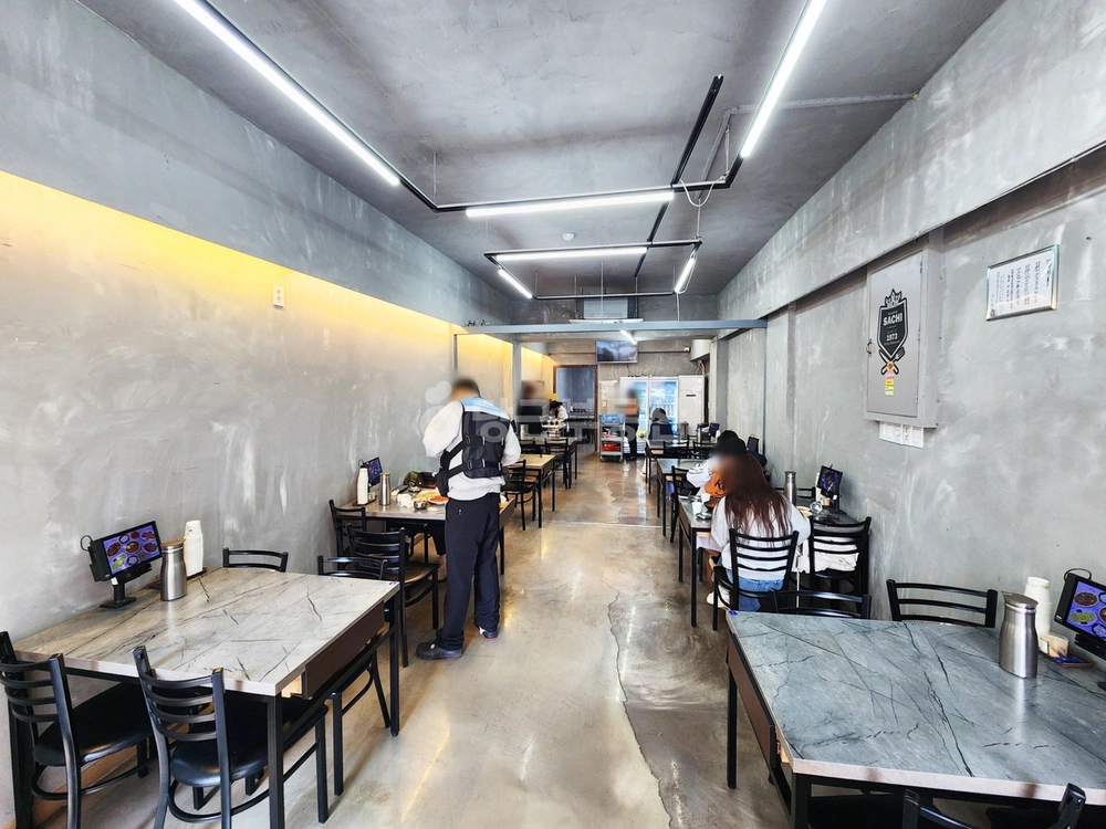 서울특별시 강남구 신사동 상가 사진 1