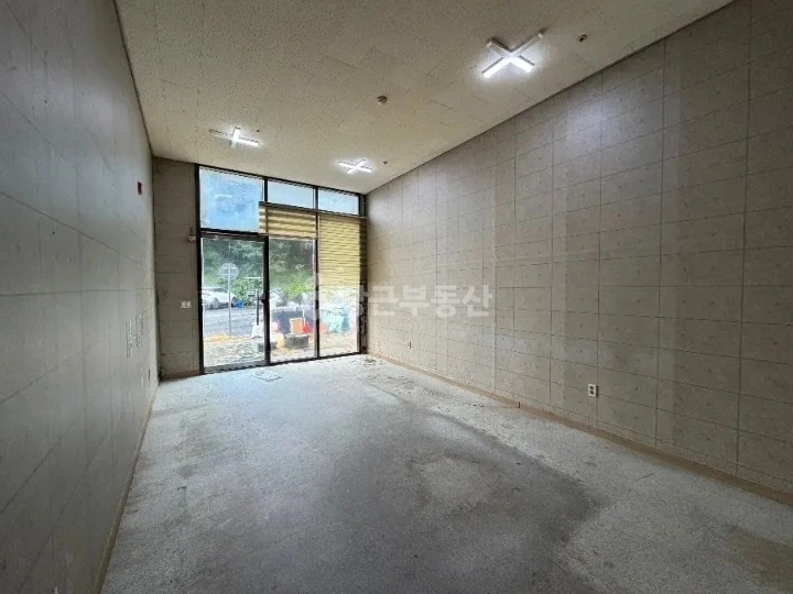 대전광역시 서구 도안동 상가 사진 1