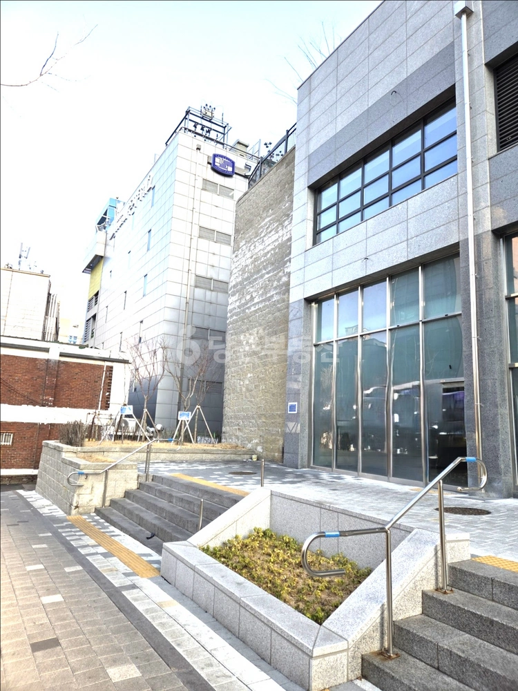 인천광역시 부평구 부평동 상가 사진 1