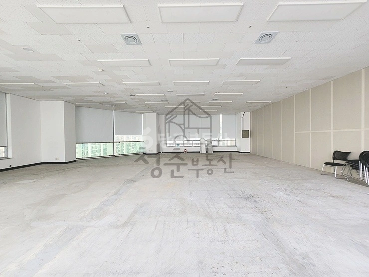대전광역시 서구 탄방동 상가 사진 1