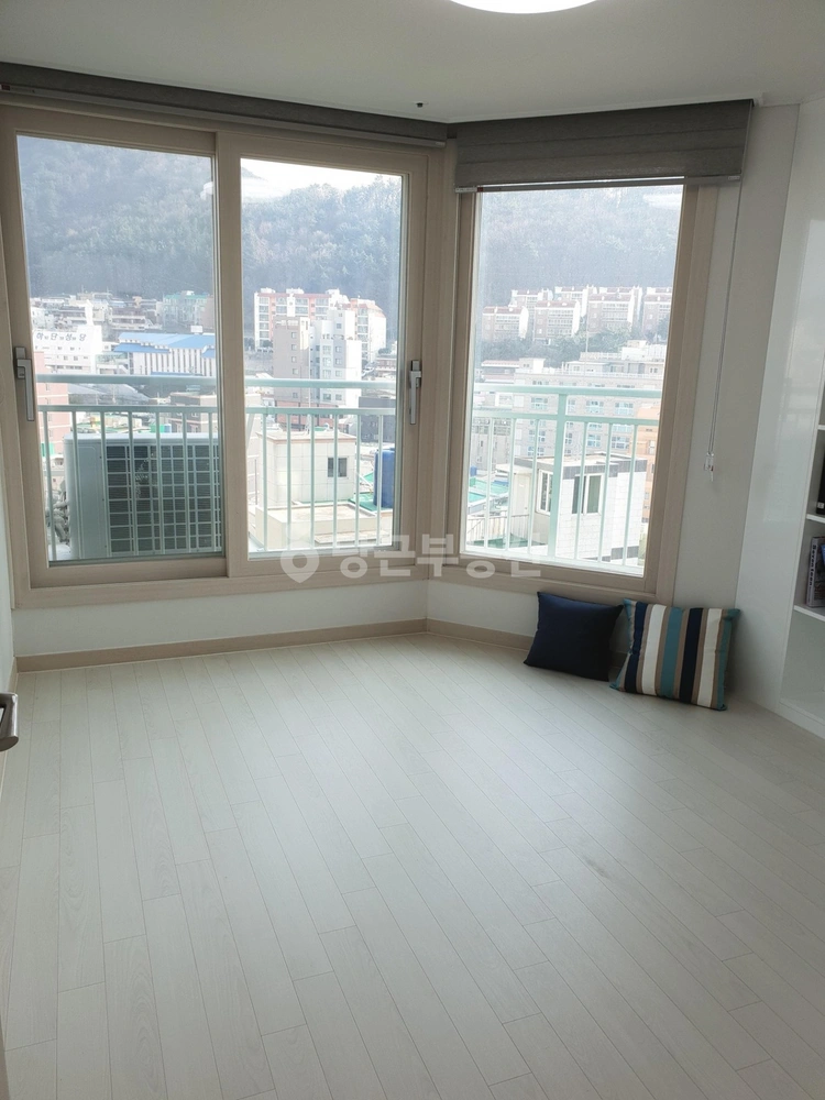 부산광역시 사하구 하단동 아파트 사진 1