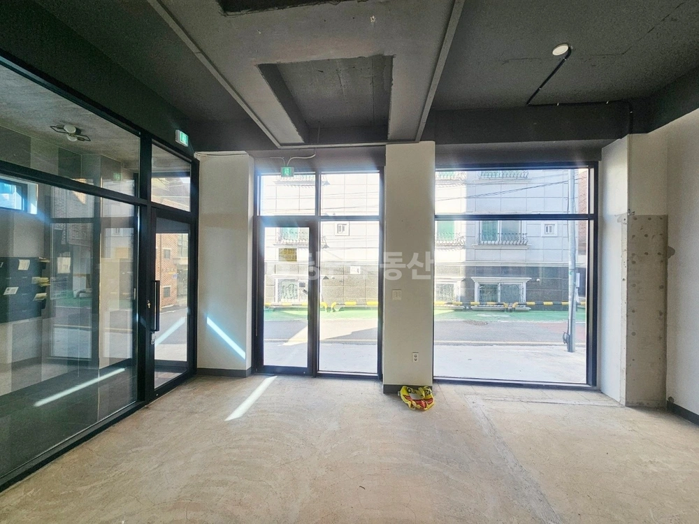 대전광역시 서구 갈마동 상가 사진 1