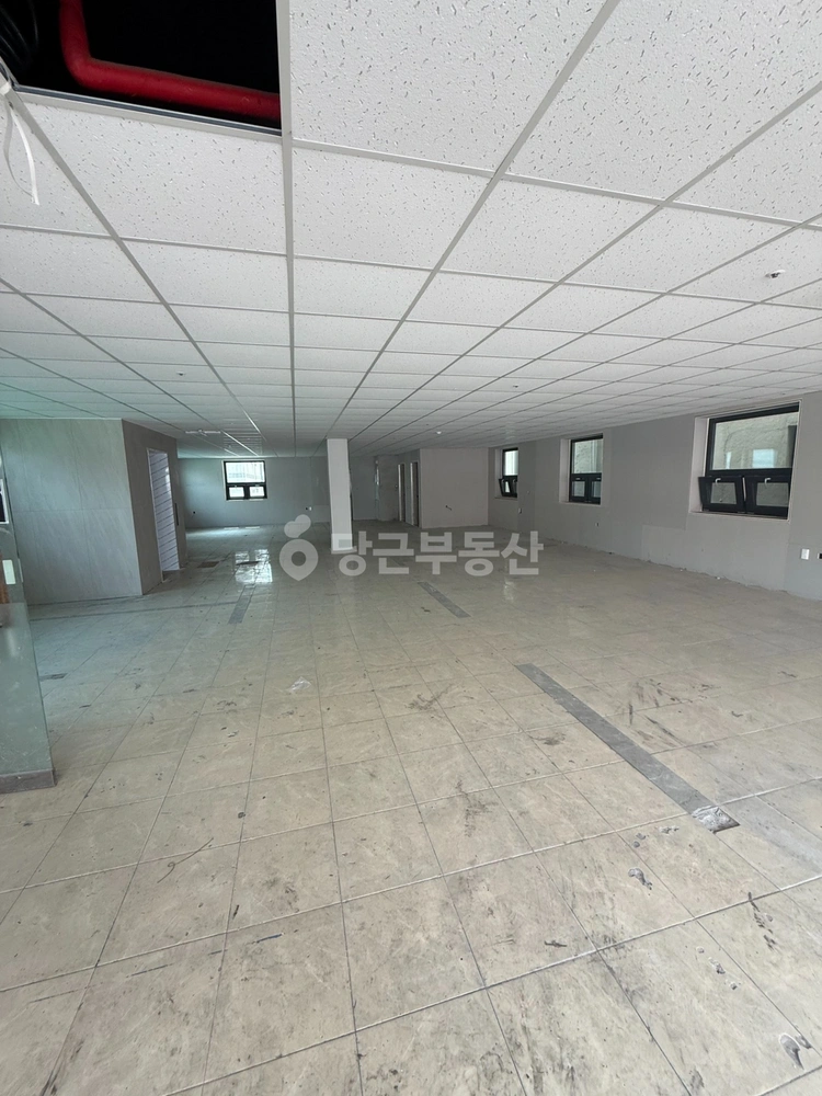 부산광역시 남구 대연동 상가 사진 1