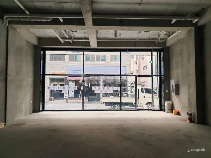 대전광역시 유성구 궁동 상가 사진 1