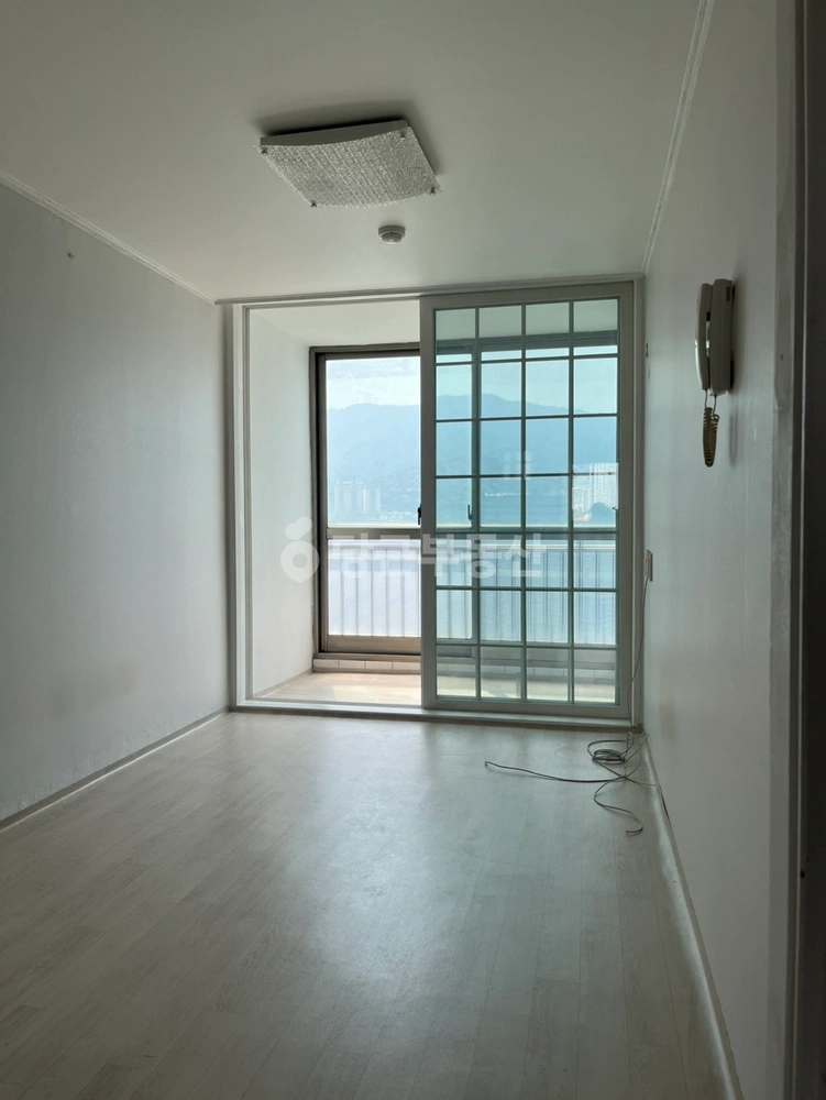 경상남도 창원시 성산구 남산동 아파트 사진 1