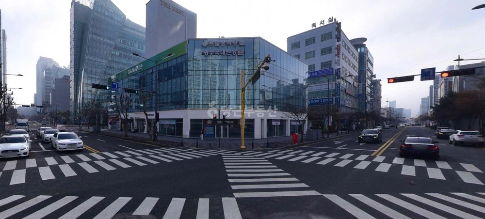 전남광주통합특별시 서구 치평동 상가 사진 1
