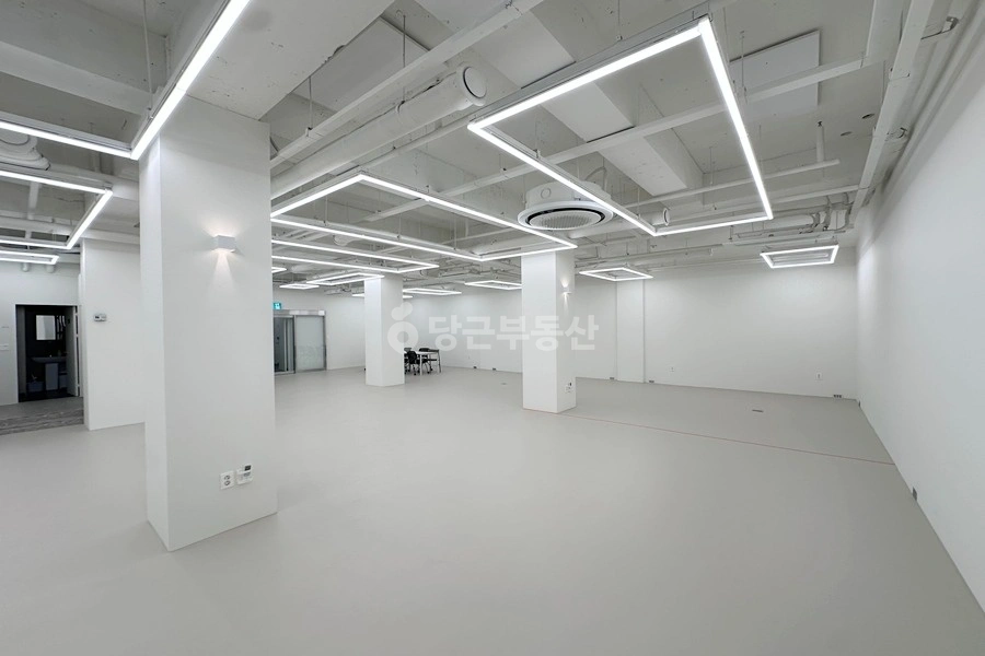 서울특별시 강남구 역삼동 상가 사진 1