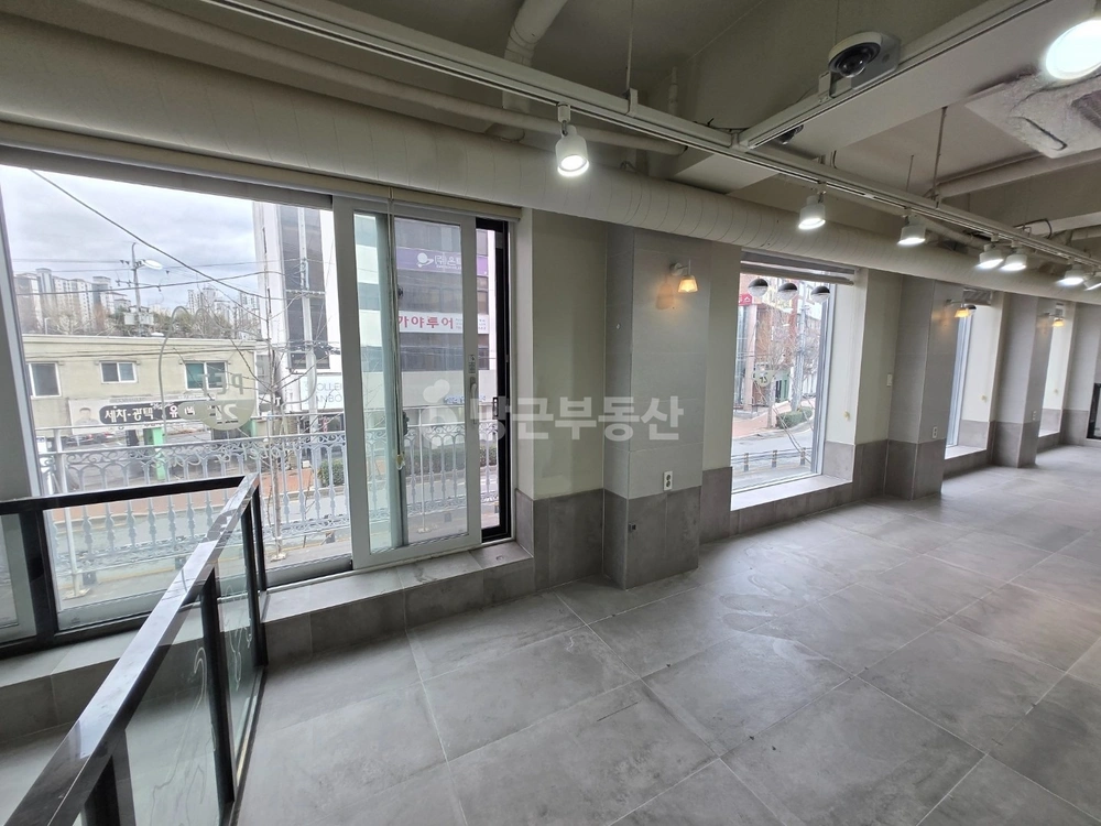 대구광역시 중구 대봉동 상가 사진 1