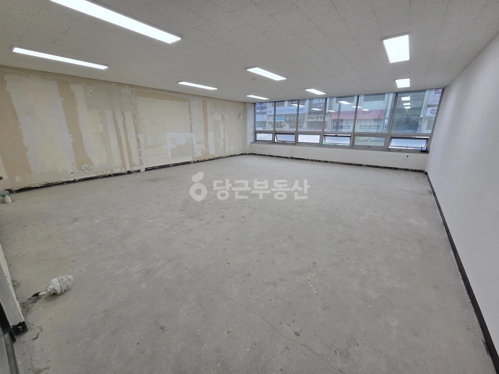전남광주통합특별시 서구 치평동 상가 사진 1