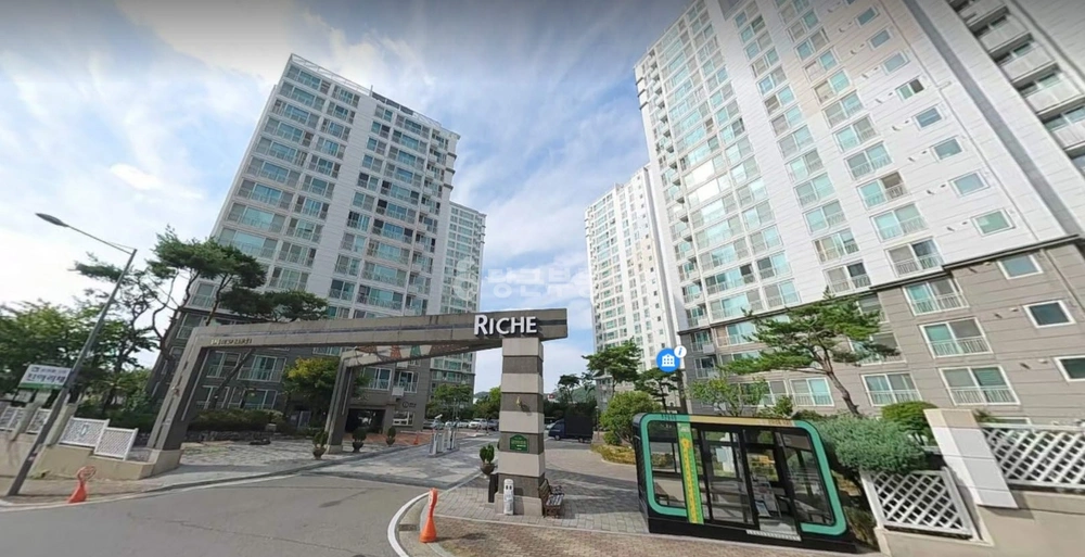 전남광주통합특별시 남구 송하동 아파트 사진 1