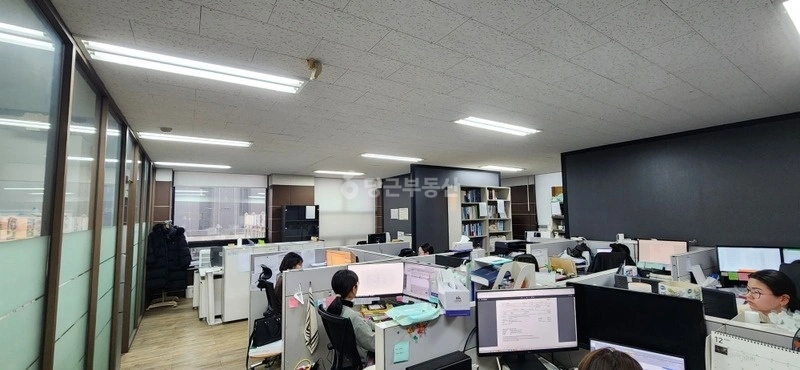 서울특별시 강남구 논현동 사무실 사진 1
