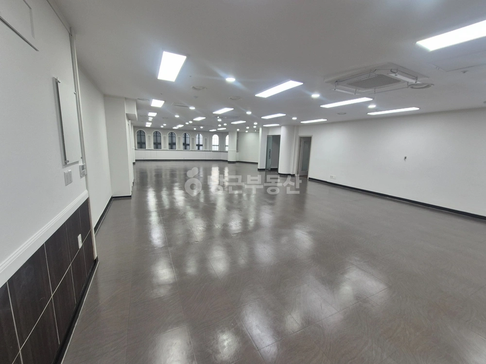 대전광역시 중구 은행동 사무실 사진 1