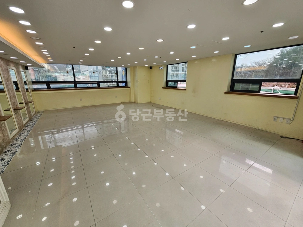 전남광주통합특별시 북구 매곡동 상가 사진 1
