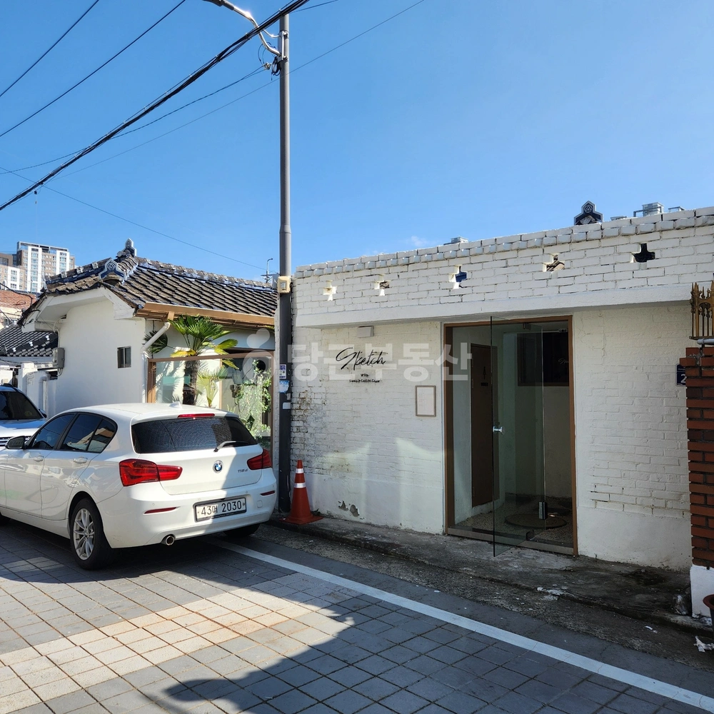 전남광주통합특별시 동구 동명동 건물 사진 1