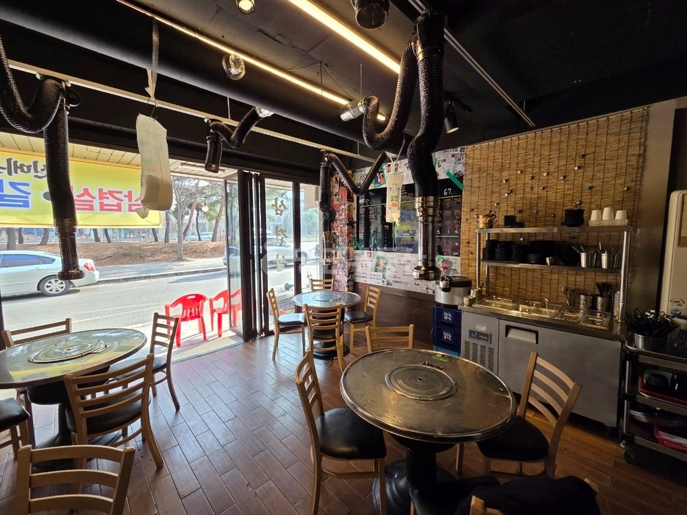 충청남도 천안시 서북구 불당동 상가 사진 1
