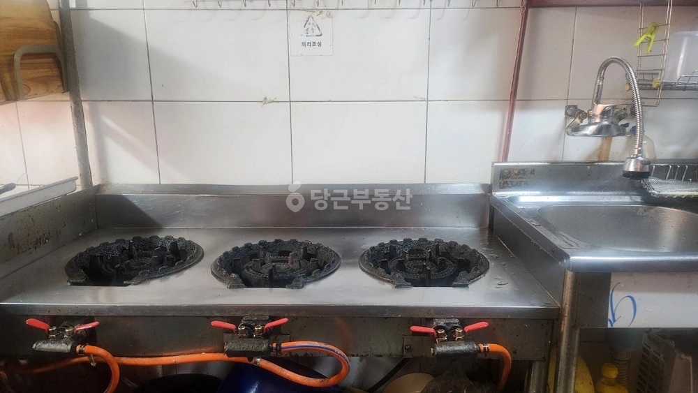 부산광역시 북구 덕천동 상가 사진 1