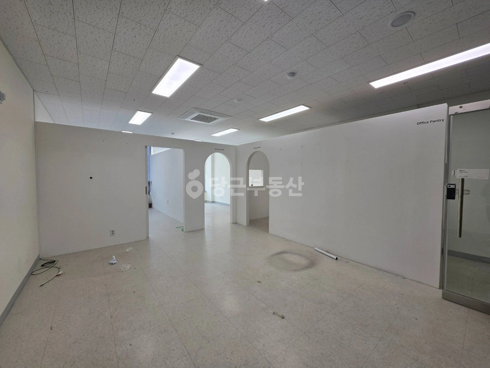 경기도 파주시 와동동 상가 사진 1
