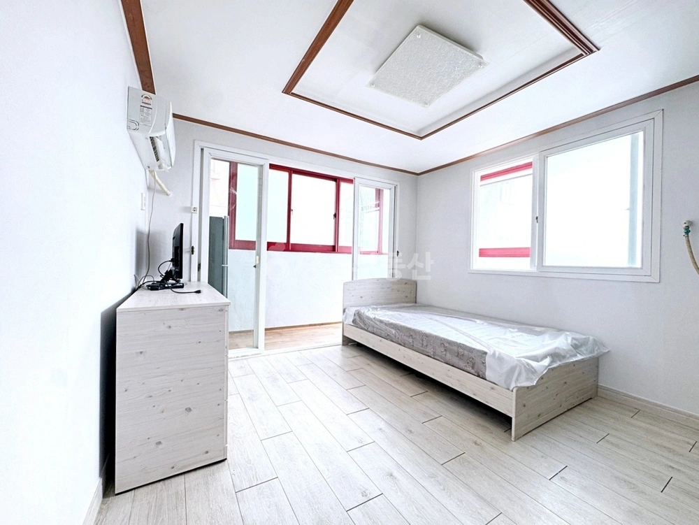부산광역시 해운대구 재송동 원룸 사진 1