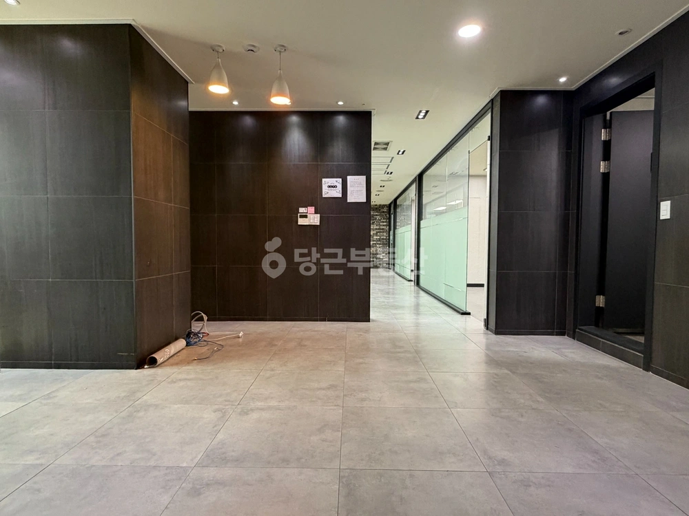 서울특별시 강남구 논현동 사무실 사진 1