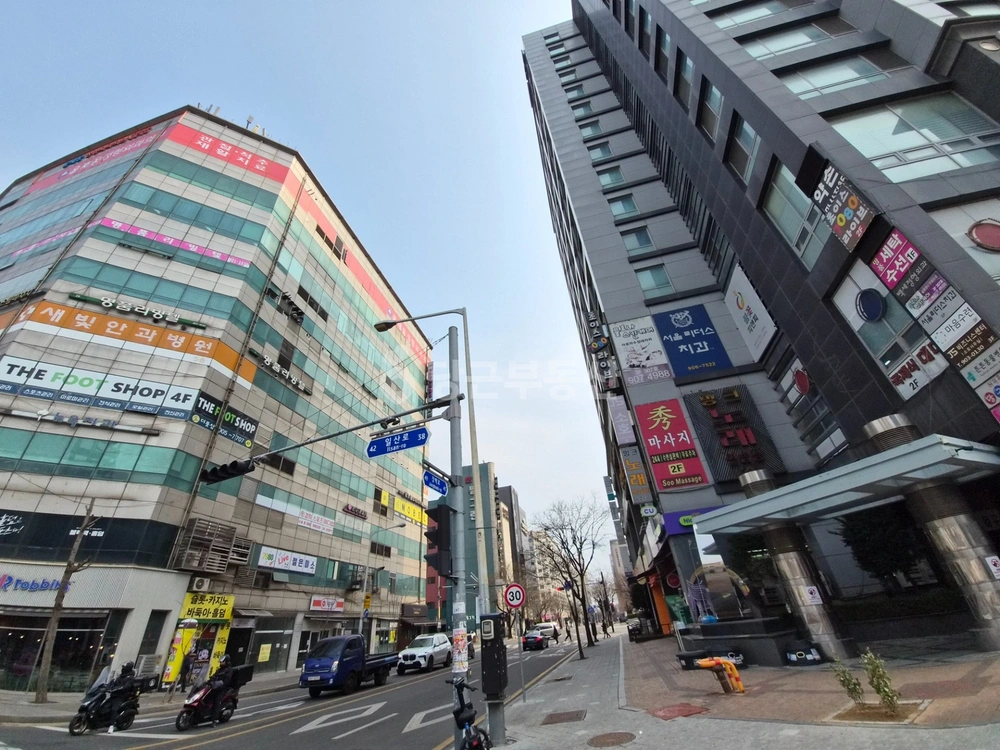 경기도 고양시 일산동구 백석동 상가 사진 1