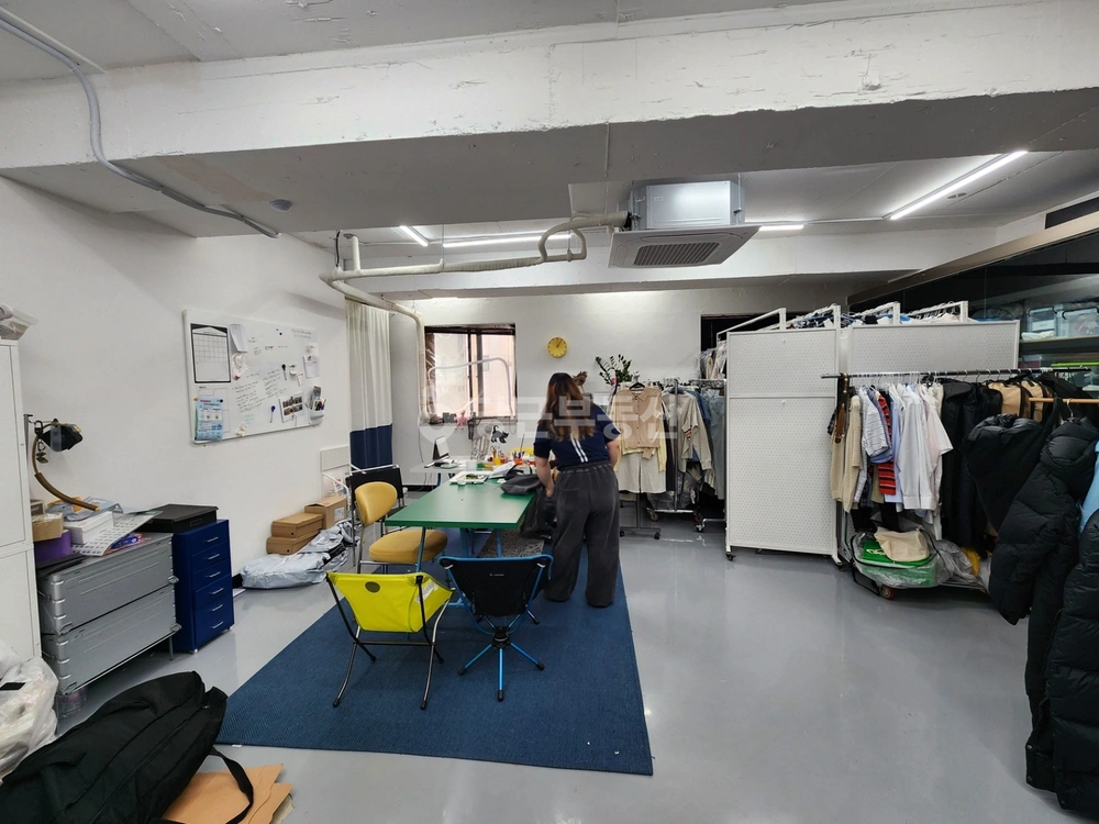 서울특별시 강남구 신사동 사무실 사진 1