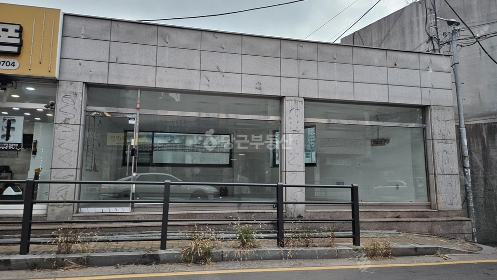 경기도 수원시 권선구 오목천동 상가 사진 1
