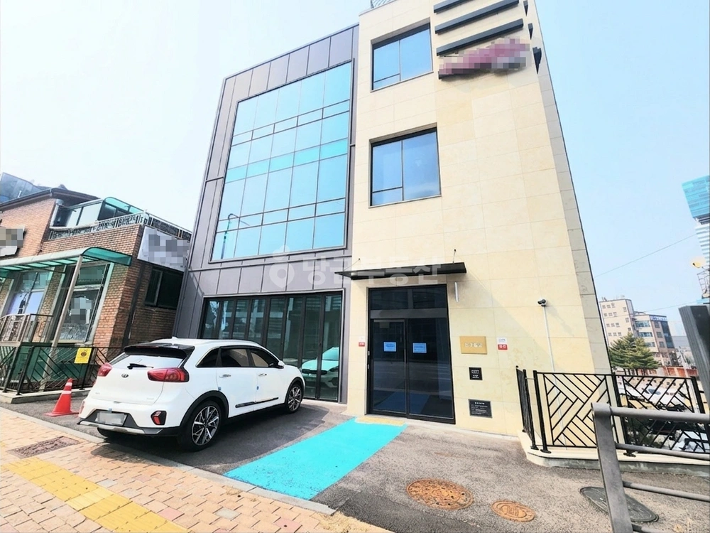경기도 수원시 영통구 원천동 상가 사진 1