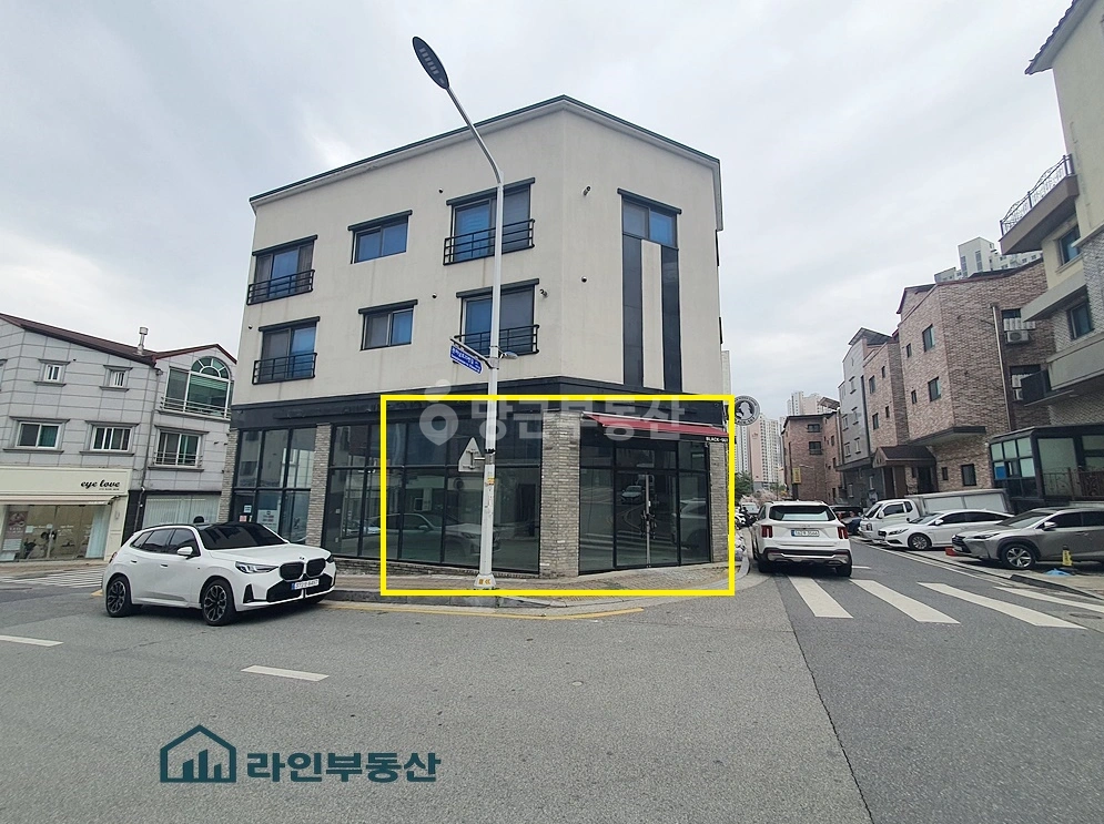 대전광역시 서구 관저동 상가 사진 1