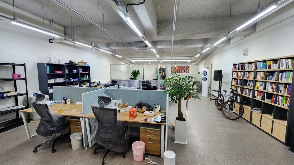 경기도 안양시 만안구 안양동 사무실 사진 1