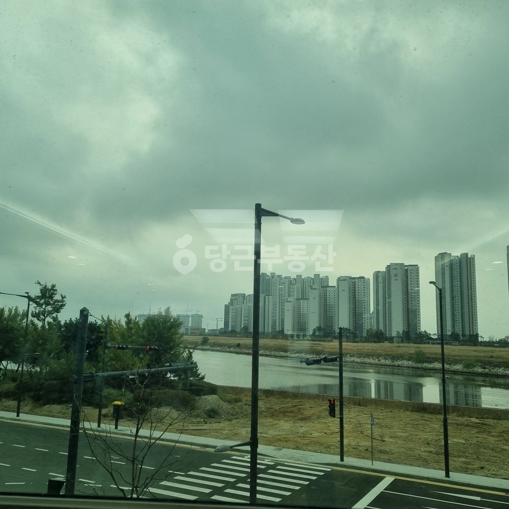 인천광역시 연수구 송도동 아파트 사진 1