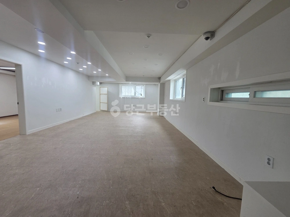 서울특별시 마포구 동교동 상가 사진 1