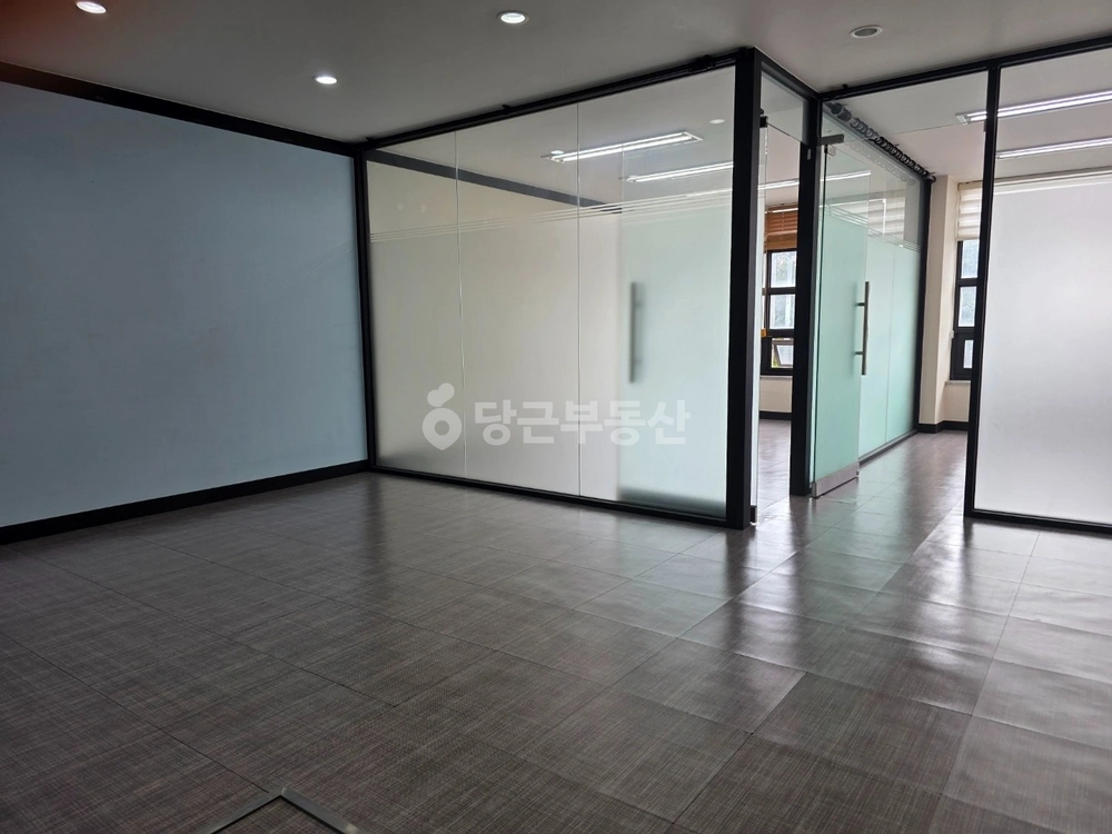 충청남도 천안시 서북구 두정동 사무실 사진 1