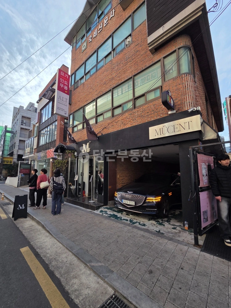 서울특별시 마포구 서교동 상가 사진 1