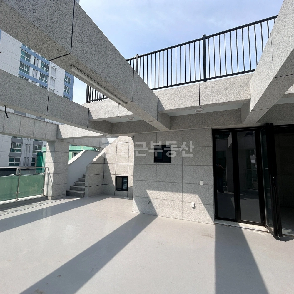 부산광역시 부산진구 전포동 상가 사진 1