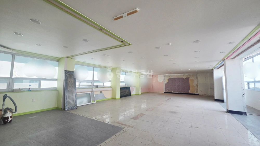 충청북도 청주시 흥덕구 복대동 상가 사진 1