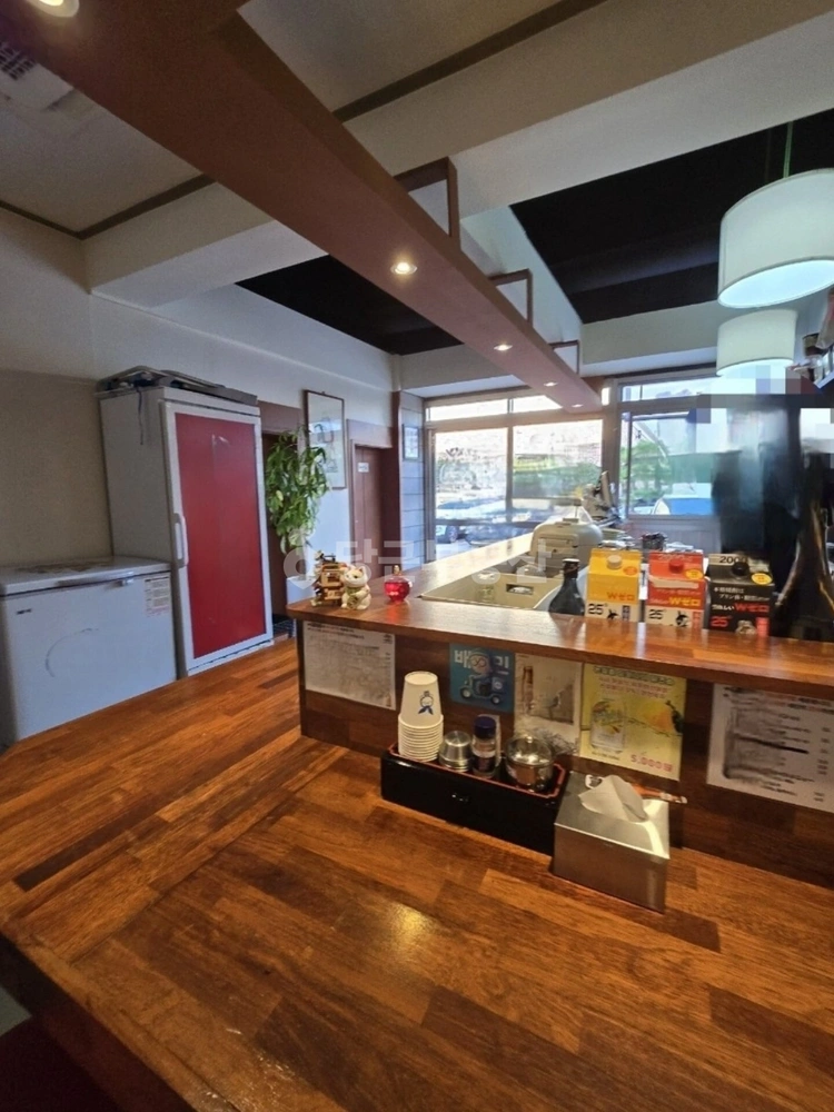 부산광역시 연제구 연산동 상가 사진 1