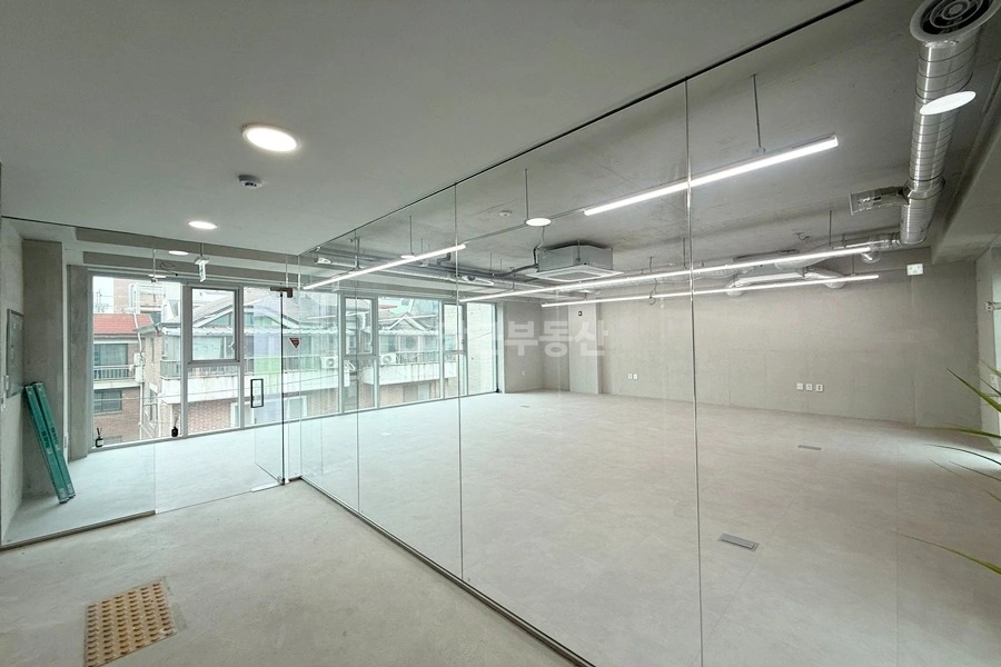 서울특별시 강남구 논현동 상가 사진 1