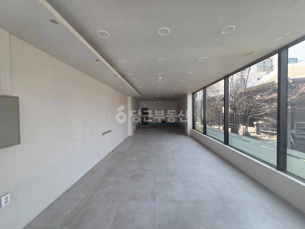 충청남도 천안시 동남구 신방동 상가 사진 1