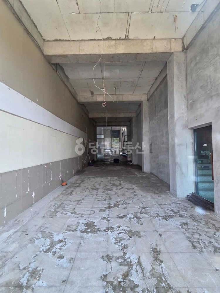 충청남도 천안시 동남구 신방동 상가 사진 1