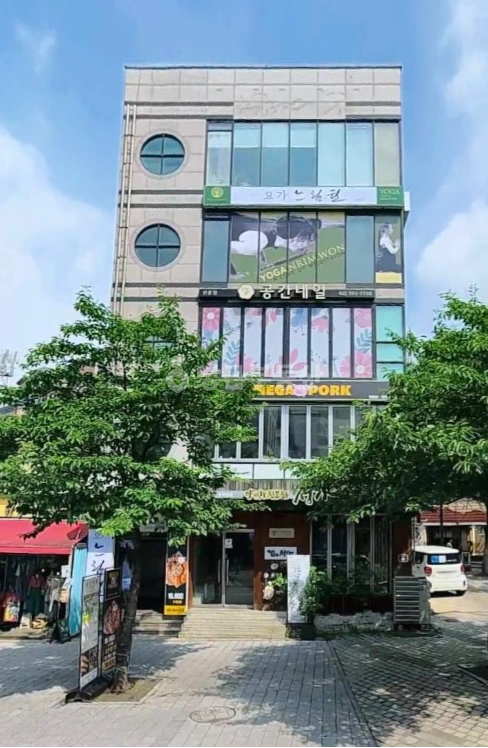 서울특별시 서대문구 창천동 건물 사진 1