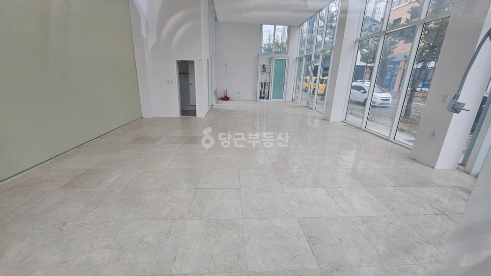 대전광역시 유성구 문지동 상가 사진 1