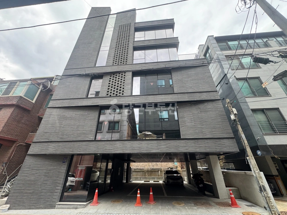 서울특별시 강남구 논현동 사무실 사진 1