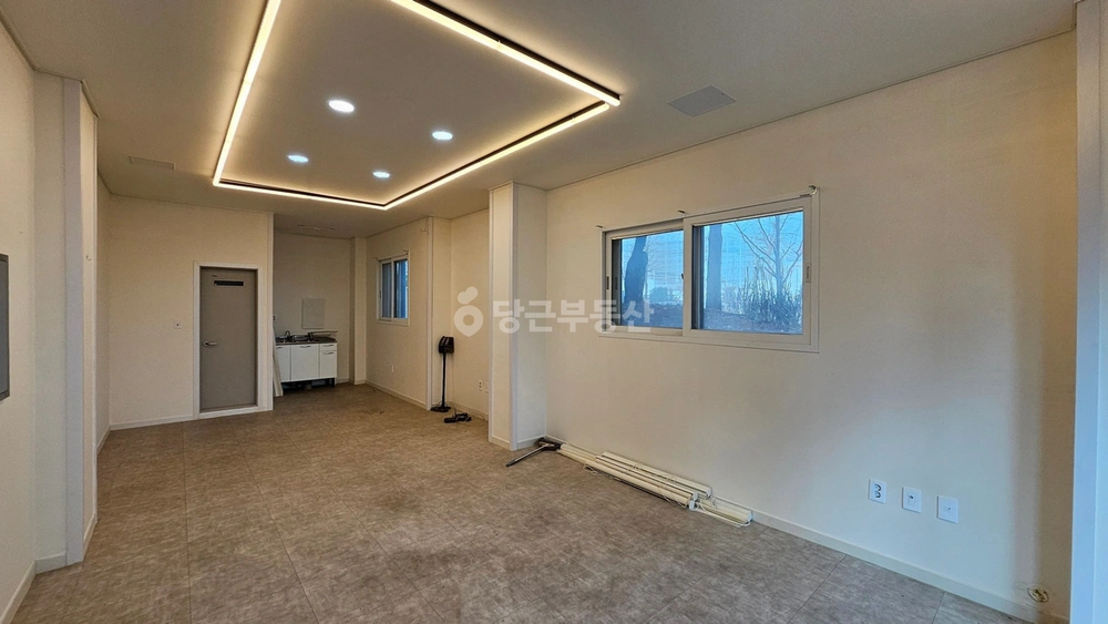 대전광역시 서구 월평동 상가 사진 1