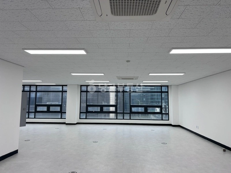 서울특별시 강남구 역삼동 사무실 사진 1