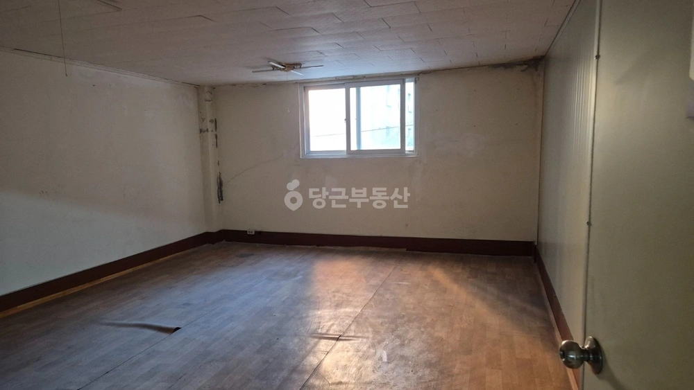 부산광역시 연제구 연산동 상가 사진 1