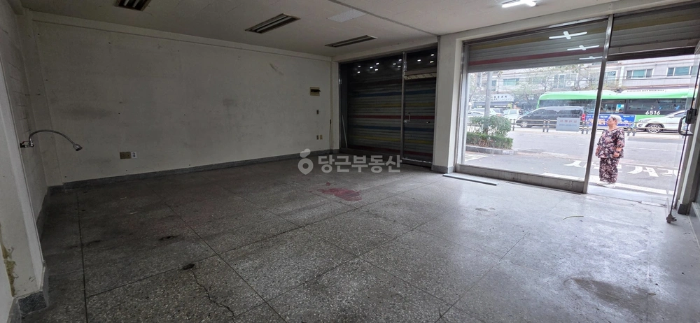 서울특별시 관악구 봉천동 상가 사진 1