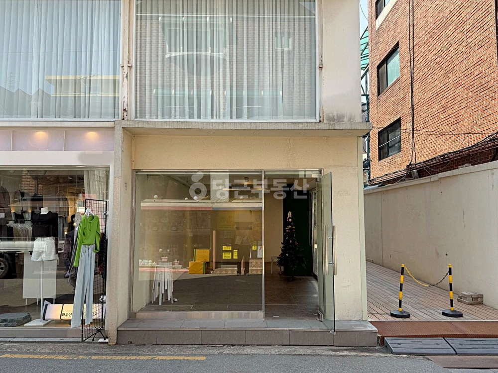 서울특별시 마포구 서교동 상가 사진 1
