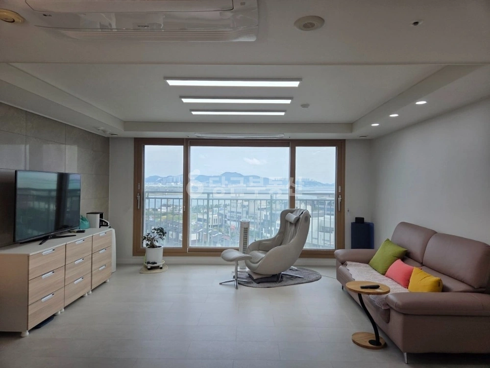 부산광역시 강서구 명지동 아파트 사진 1